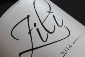 etichetta vino carta perlata con rilievo